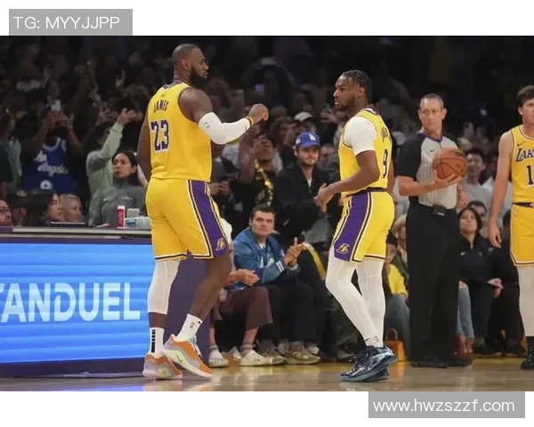 詹姆斯父子同台即将实现梦想布朗尼正式宣布参加NBA选秀